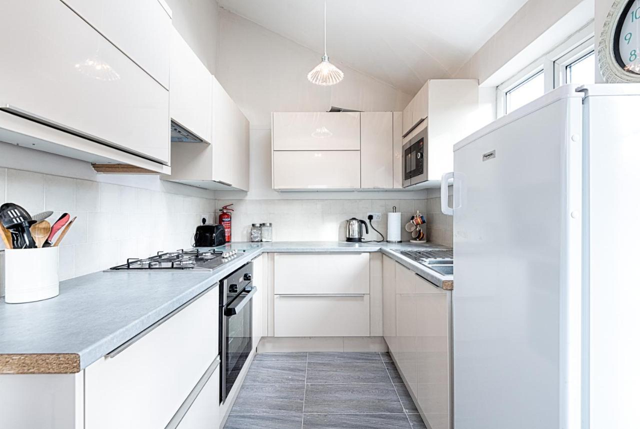 Willows-Cardiff Guest House エクステリア 写真