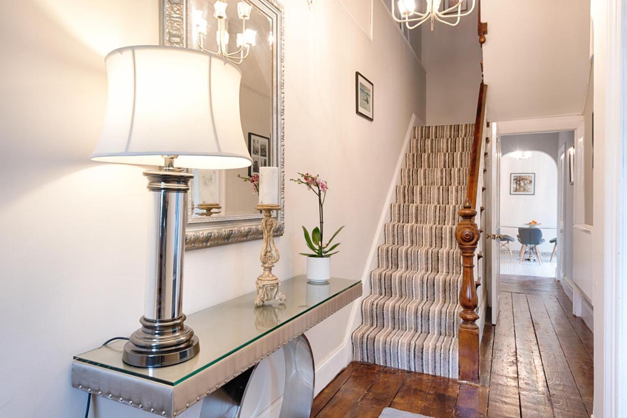 Willows-Cardiff Guest House エクステリア 写真