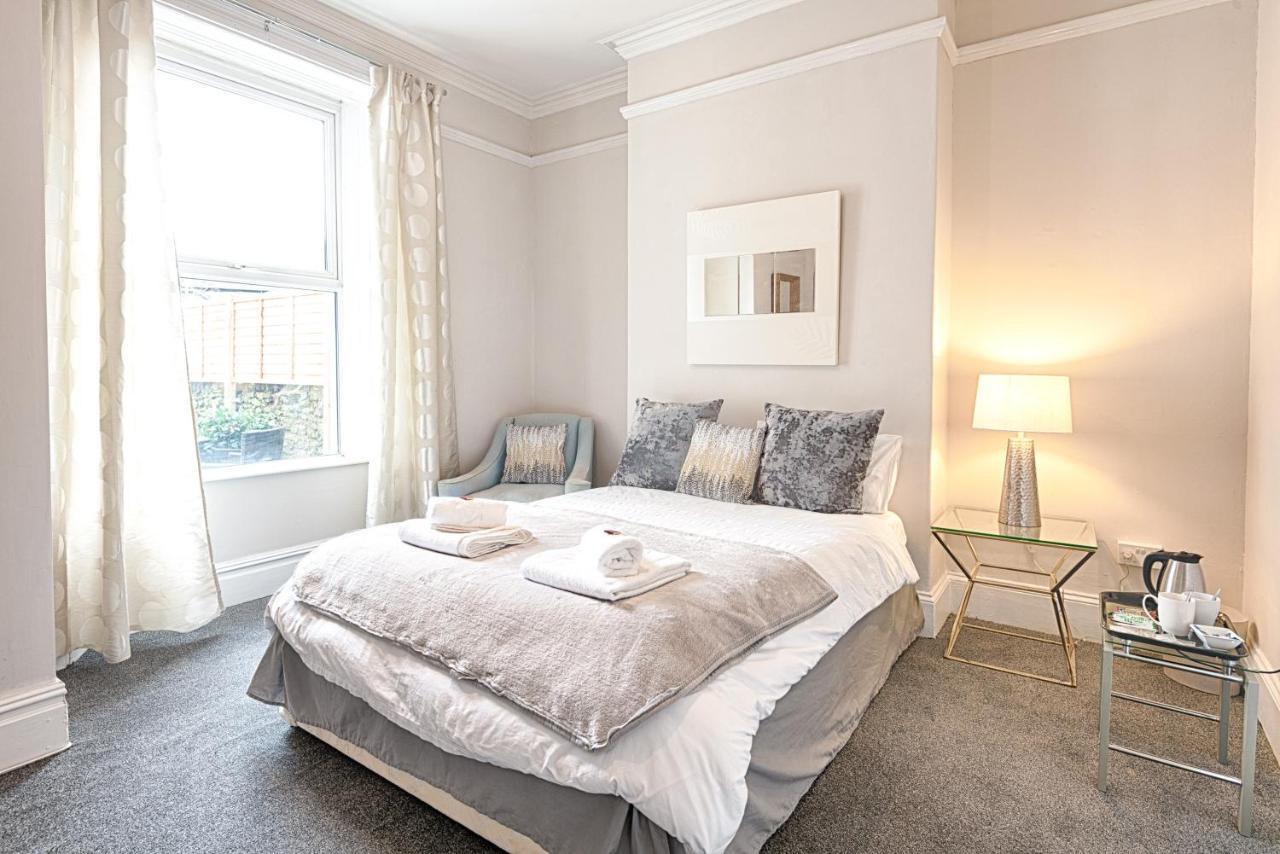 Willows-Cardiff Guest House エクステリア 写真