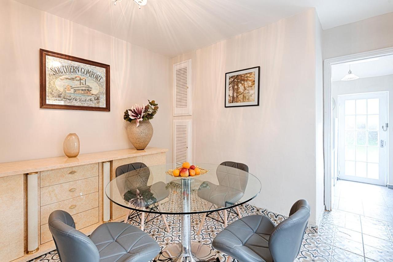 Willows-Cardiff Guest House エクステリア 写真