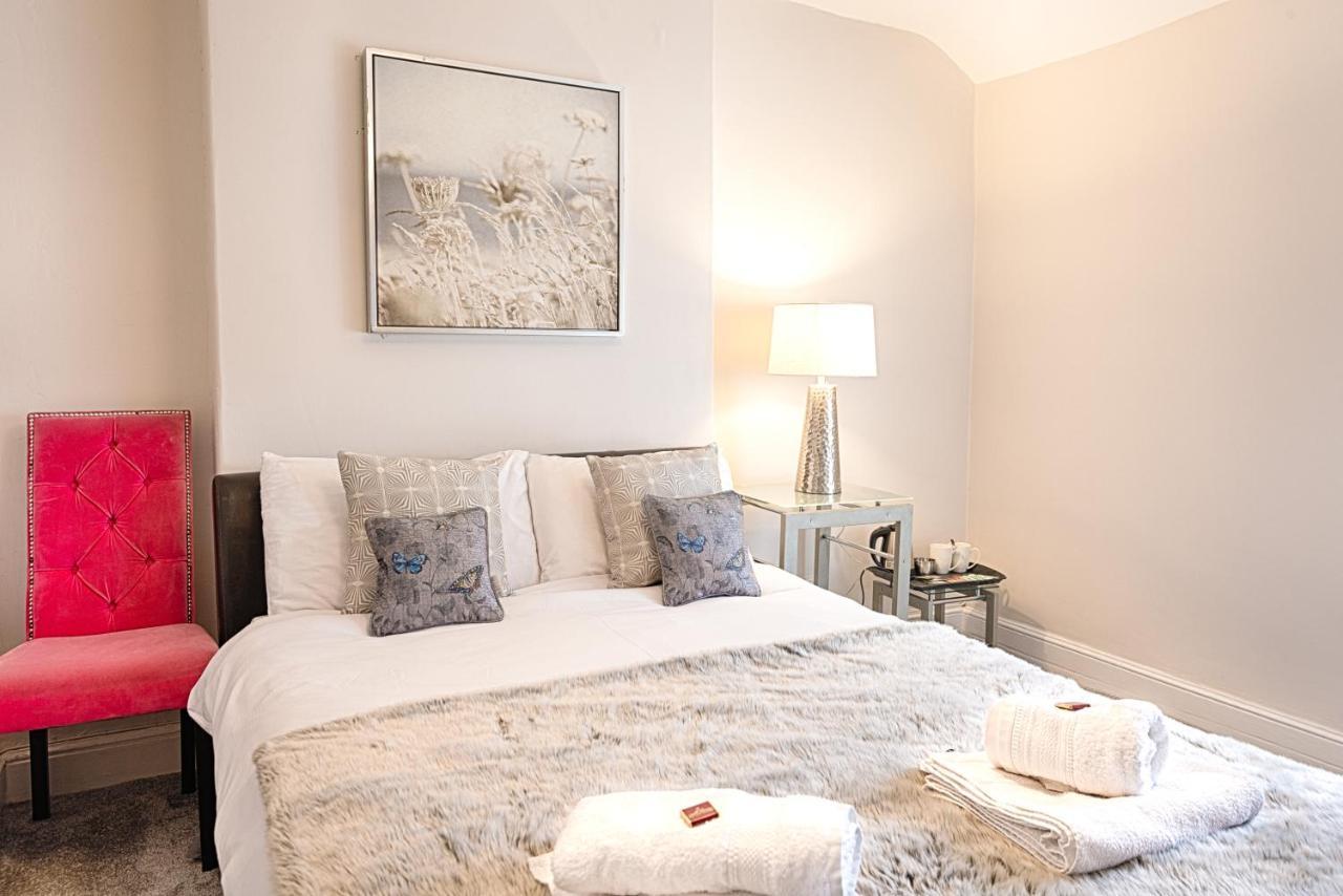Willows-Cardiff Guest House エクステリア 写真