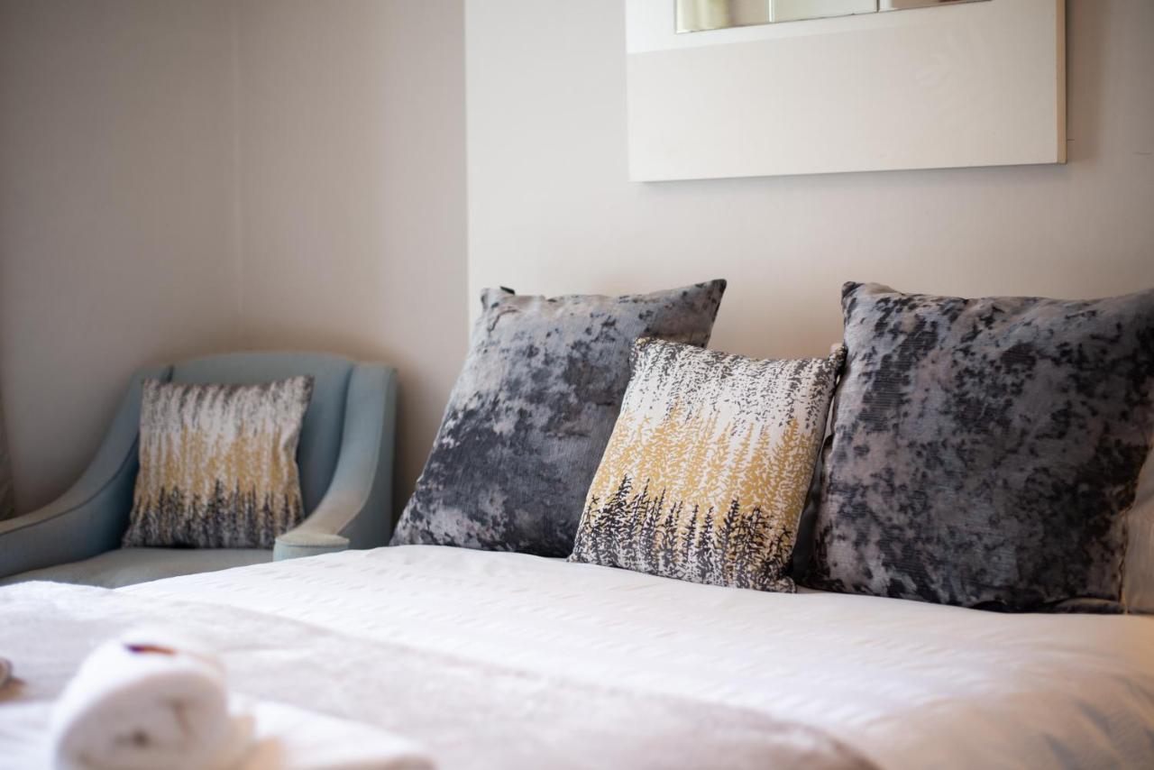 Willows-Cardiff Guest House エクステリア 写真